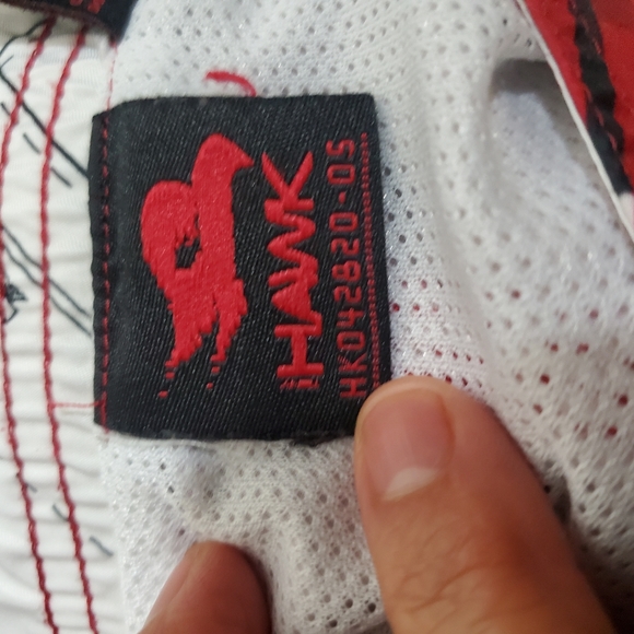 Boys Hawk Swim Trunks size L.Waist approx: 15 inches Inseam approx: 11 inches - Picture 3 of 4